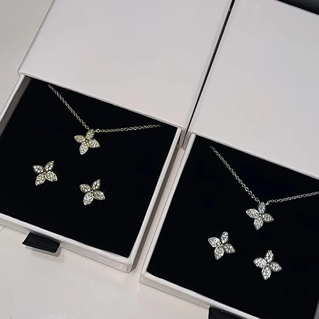 Lilly Star Earrings Sliver