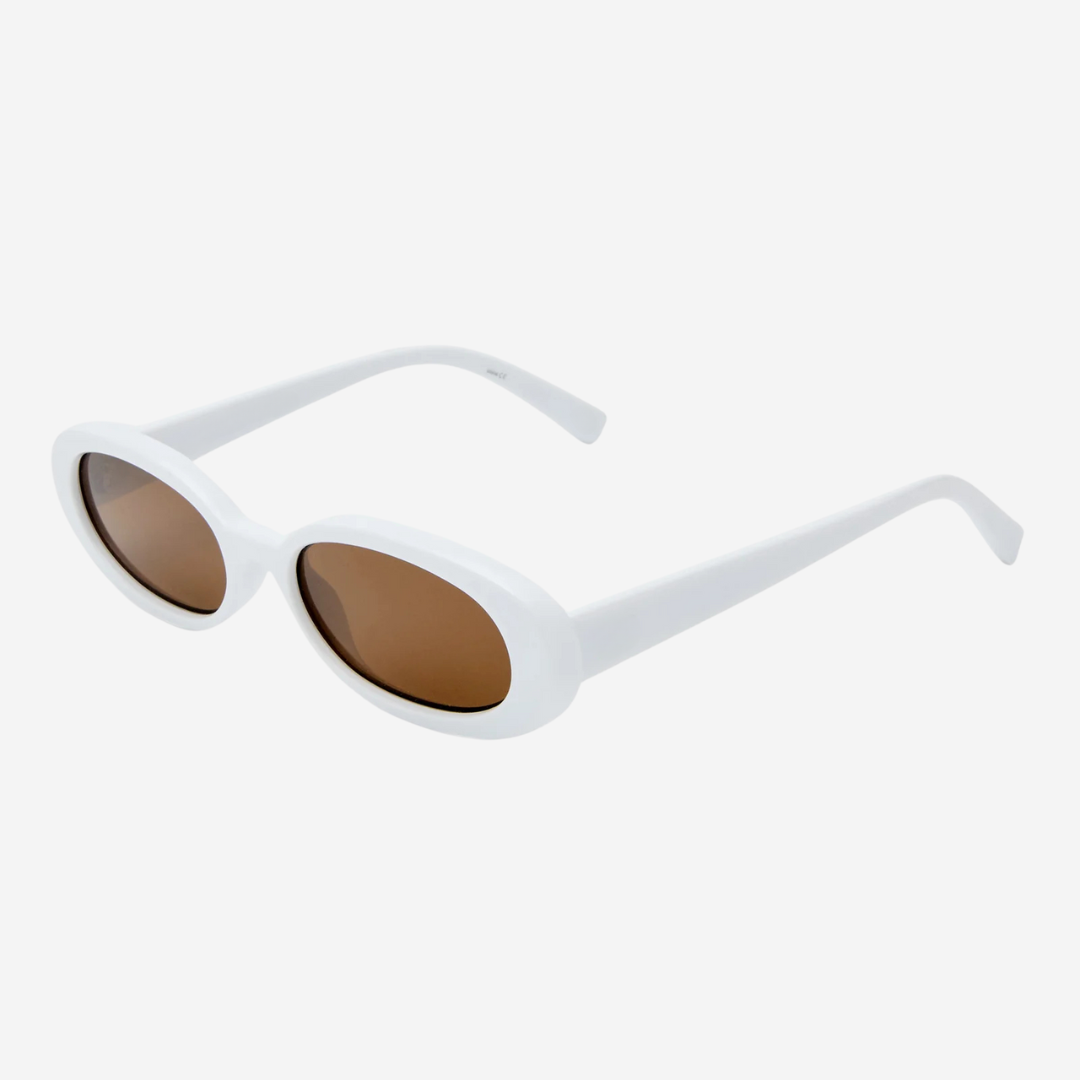 Rive – Off-White
